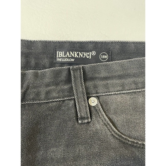 NWT Blank NYC The Ludlow Crop Girlfriend Black Denim Shorts. Size 18W. - Picture 3 of 7